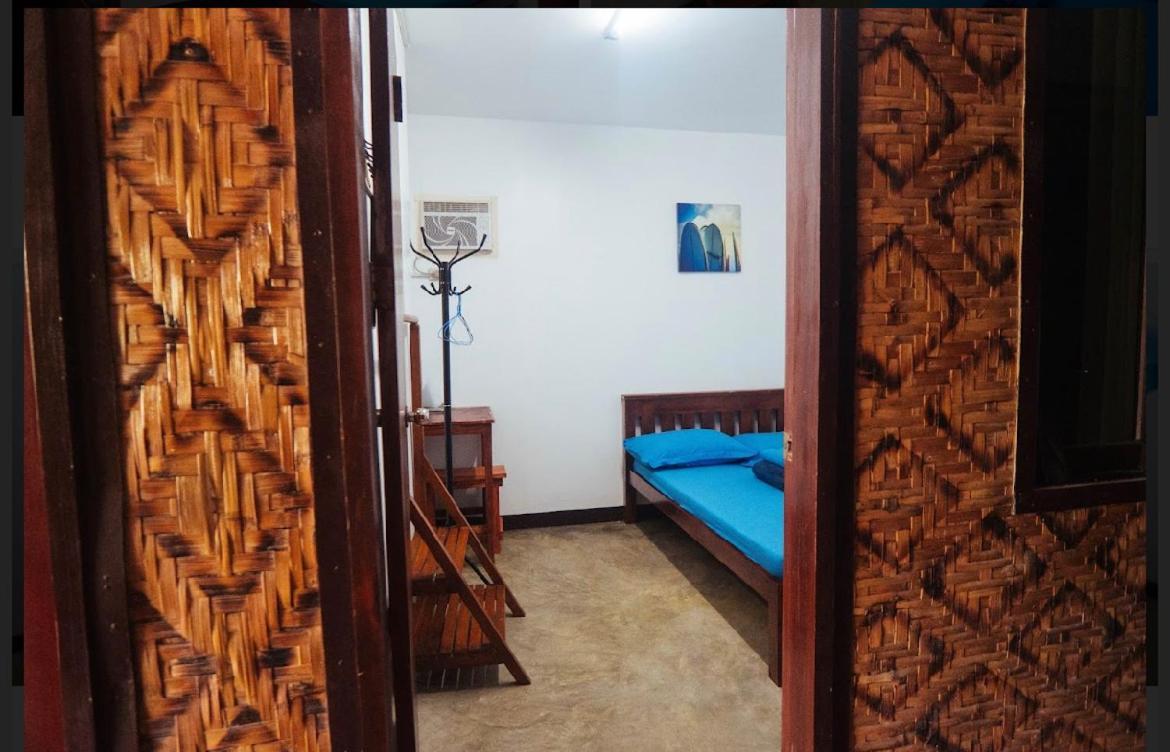 Tres Islas Hostel Генерал-Луна Экстерьер фото