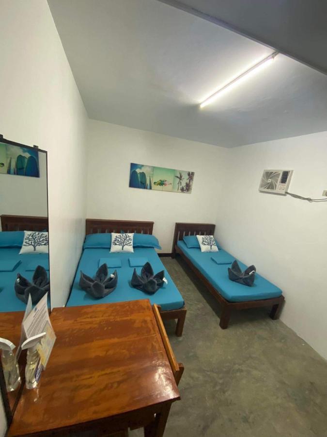 Tres Islas Hostel Генерал-Луна Экстерьер фото